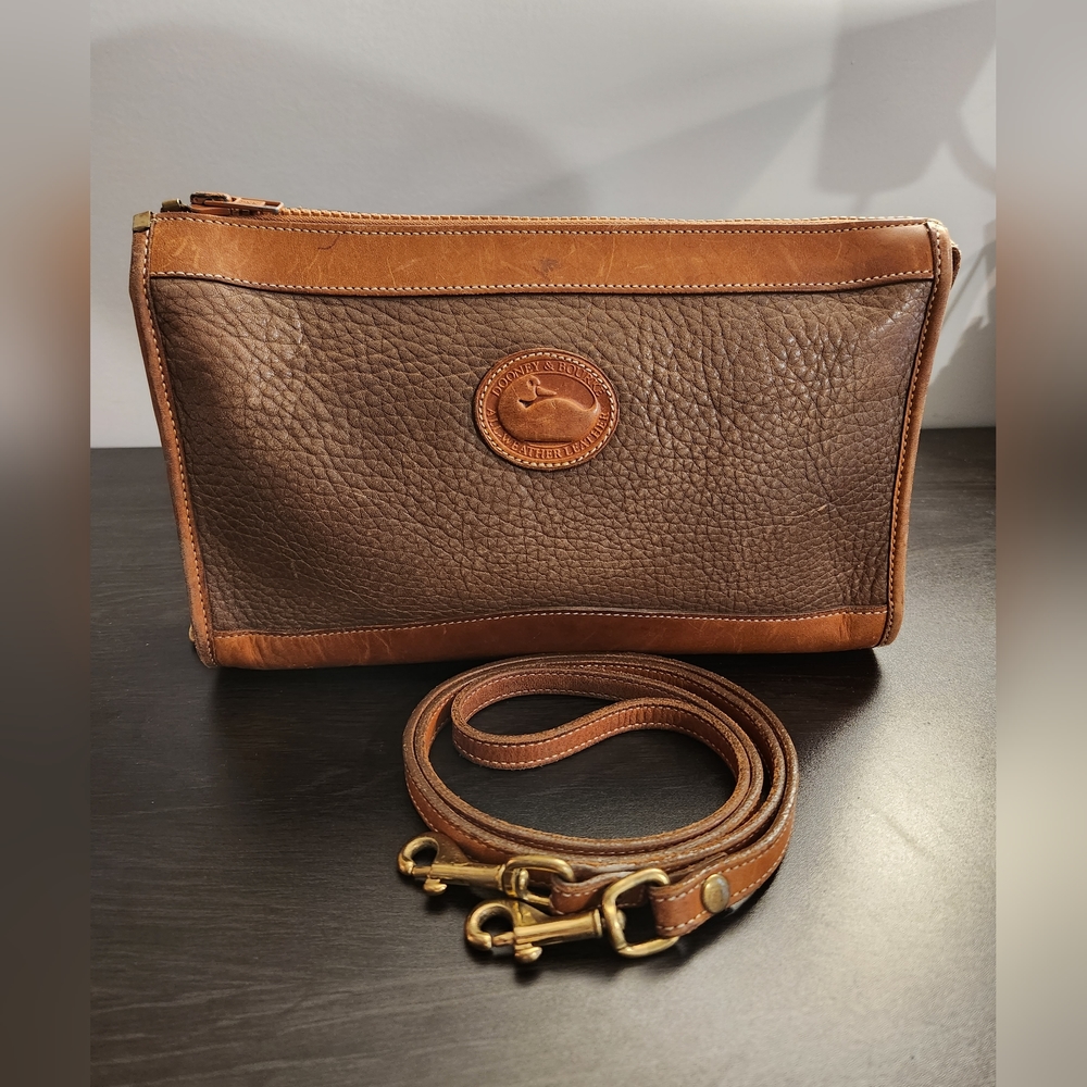 Vintage DOONEY & BOURKE Taupe X British Tan All Weather Leather Crossbody Bag